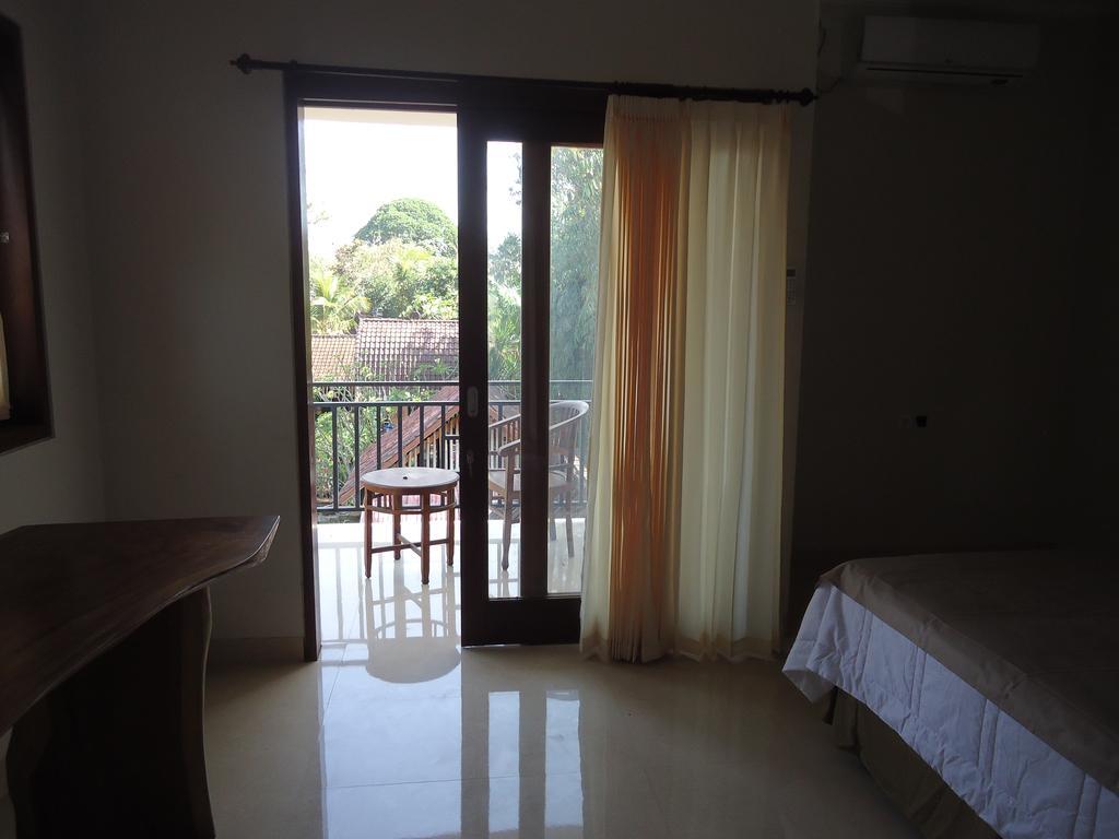 Dewa Put Pensión Ubud Habitación foto