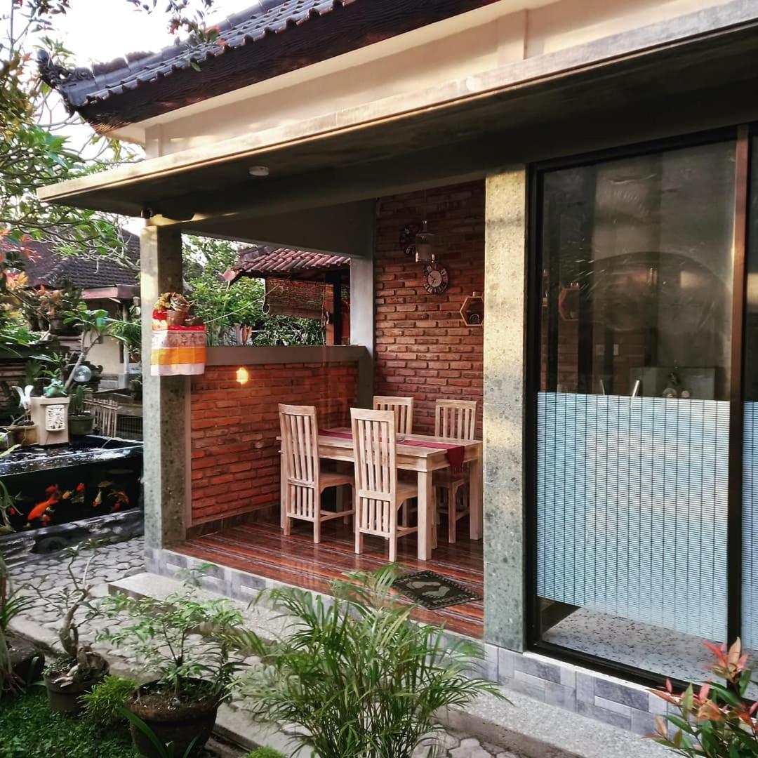 Dewa Put Pensión Ubud Exterior foto