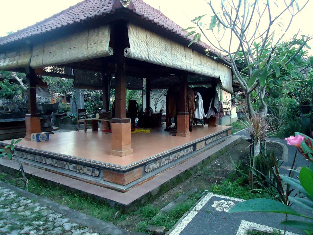 Dewa Put Pensión Ubud Exterior foto