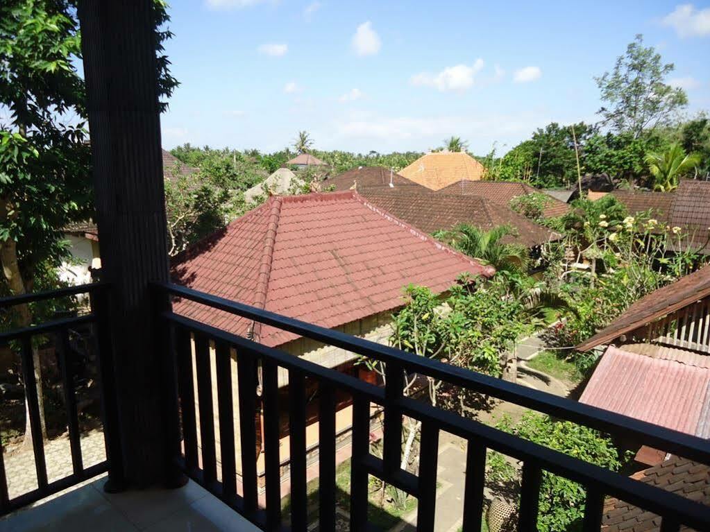 Dewa Put Pensión Ubud Exterior foto