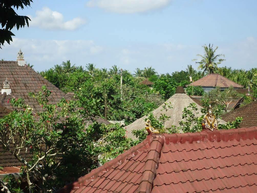 Dewa Put Pensión Ubud Exterior foto